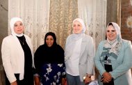 محافظ الإسماعيلية يقدم مساعدة مالية فورية لسيدة من مركز ومدينة أبوصوير