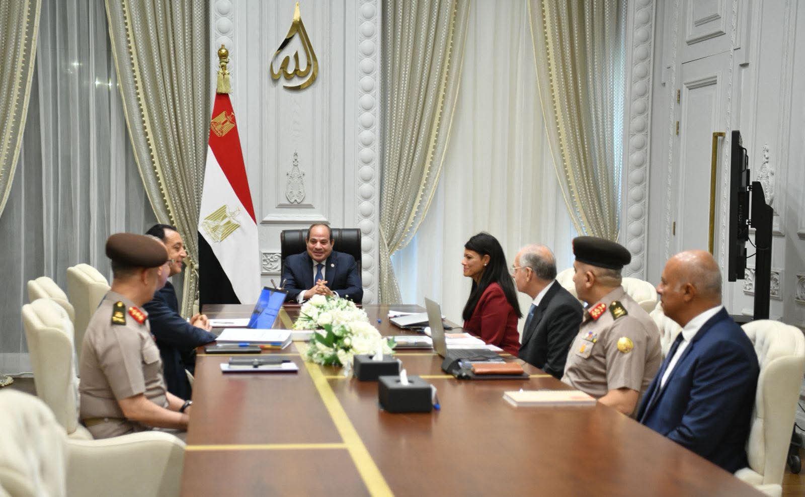 الرئيس السيسي: ضرورة الاستمرار في إجراءات ترشيد استهلاك المياه في جميع المجالات الزراعية والصناعية