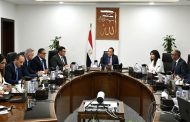 مدبولى يُتابع الإجراءات والموقف التنفيذي لمشروعات تحلية مياه البحر