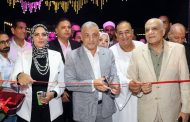محافظ الإسماعيلية يفتتح معرض 