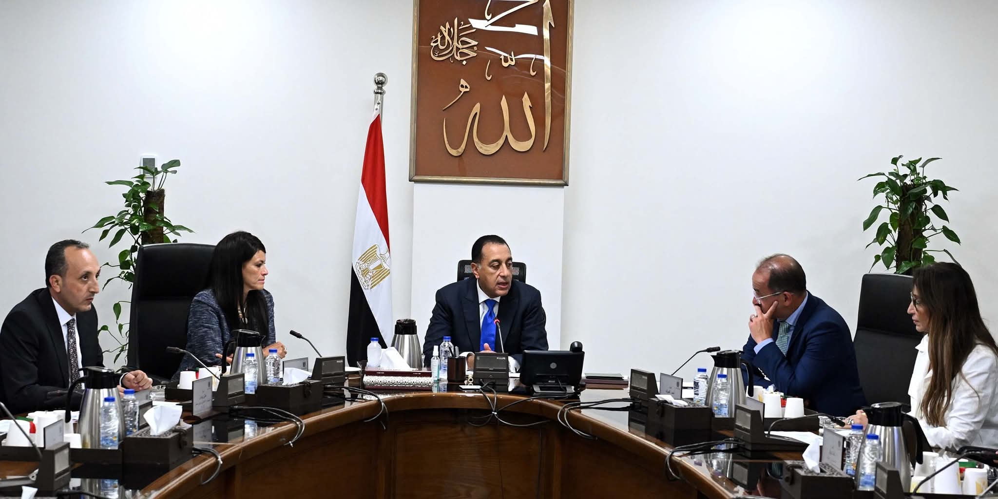 مدبولى يناقش زيادة الاعتمادات المالية المخصصة لصيانة المنشآت الحكومية