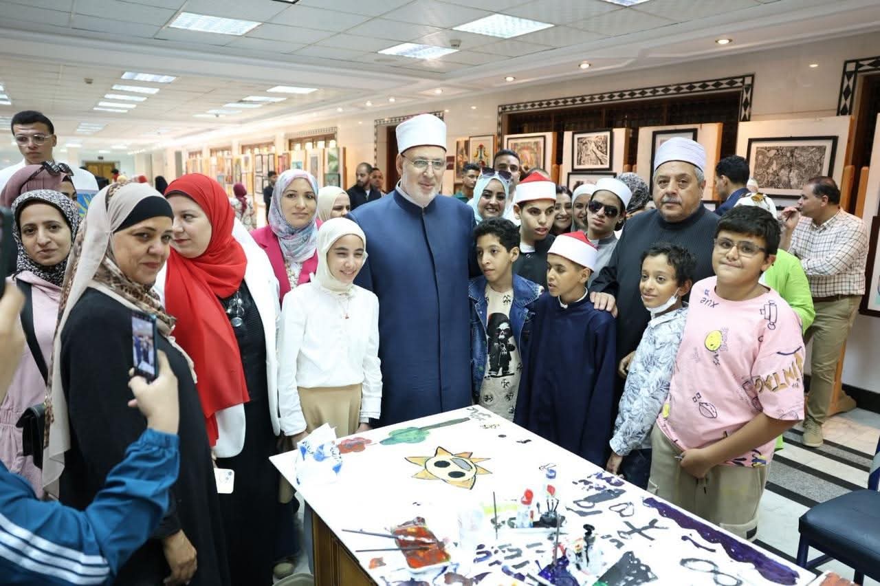 وكيل الأزهر ورئيس قطاع المعاهد يتفقدان ملتقى «قادرون باختلاف»
