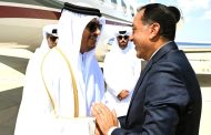 رئيس الوزراء يستقبل نظيره القطري بمطار العلمين الدولي