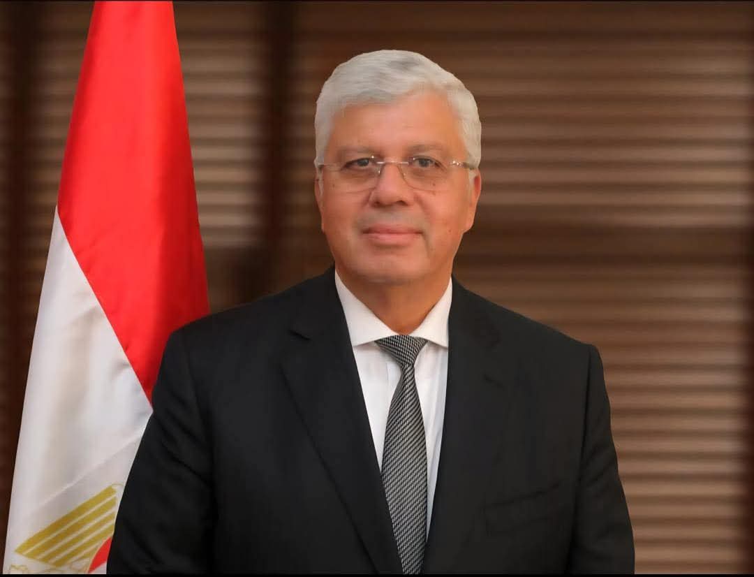 عاشور : ببدء الدراسة بجامعة القاهرة الأهلية اعتبارًا من الفصل الدراسي الأول من العام الجامعي ٢٠٢٥/٢٠٢٦