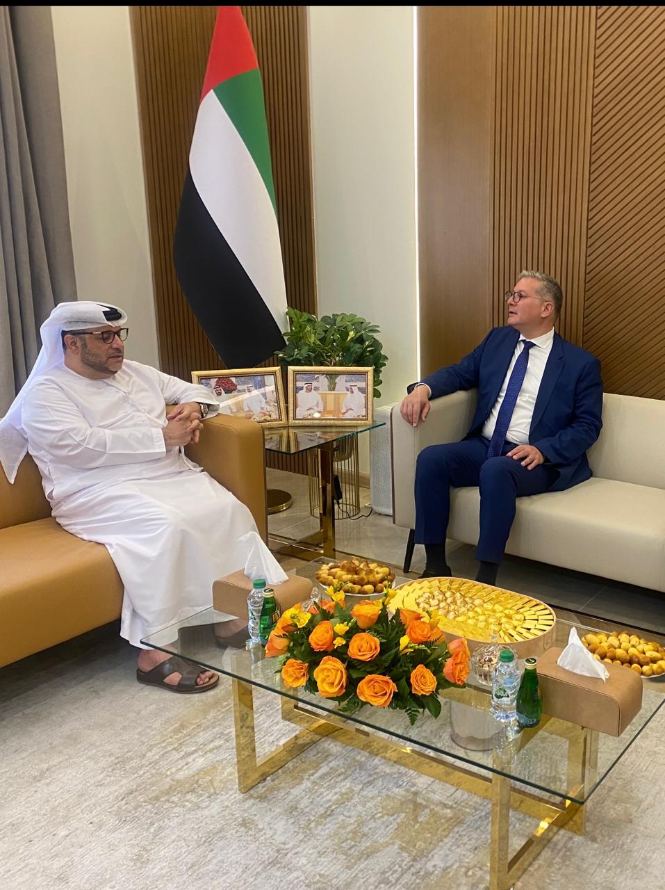 بدوى يبحث مع مدير الديوان الأميري بالفجيرة تعزيز مجالات التعاون المشترك بين البلدين