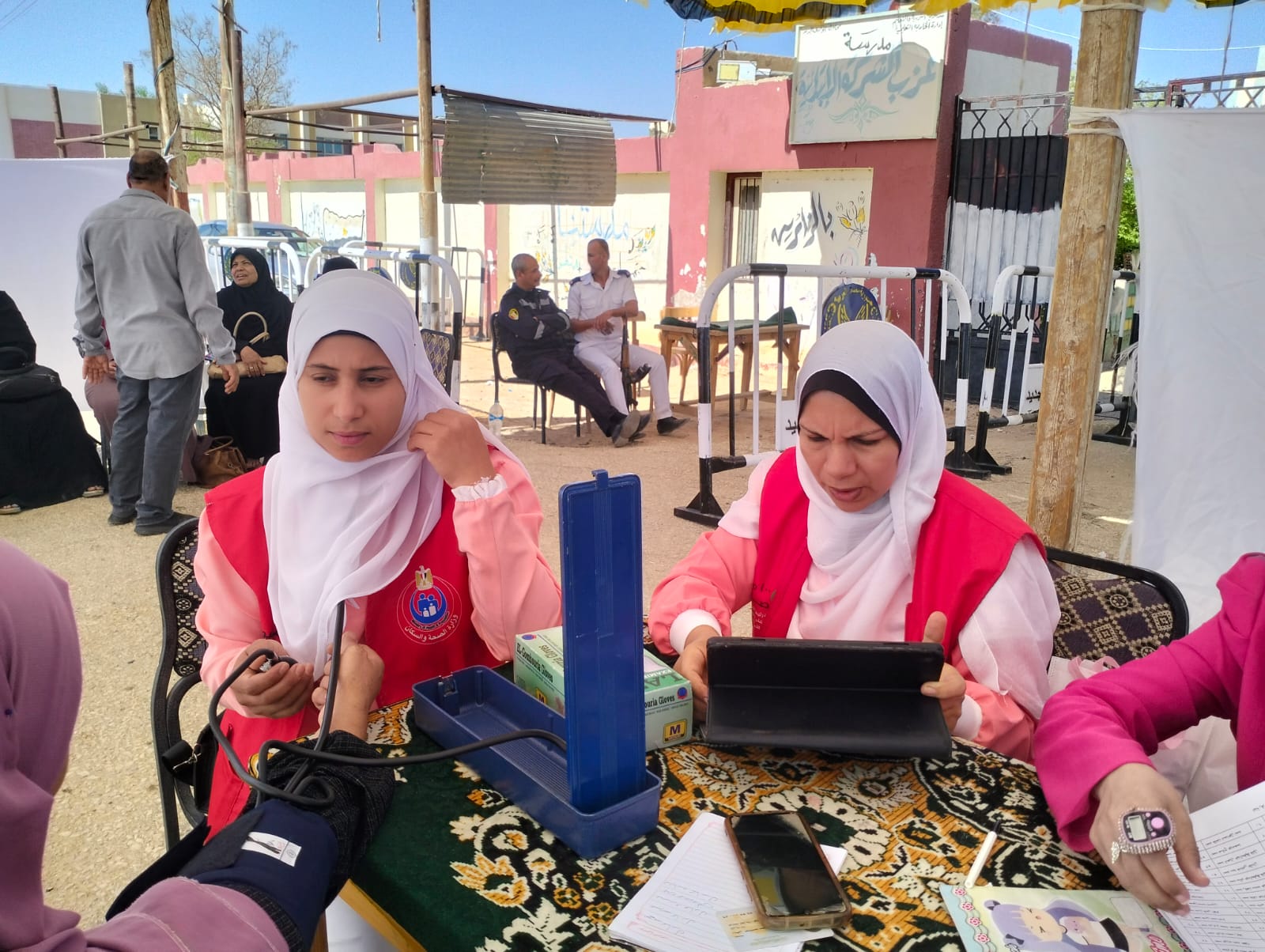 نقيب التمريض تشيد بدور الأطقم التمريضية في التأمين الطبي لانتخابات الشيوخ 2025