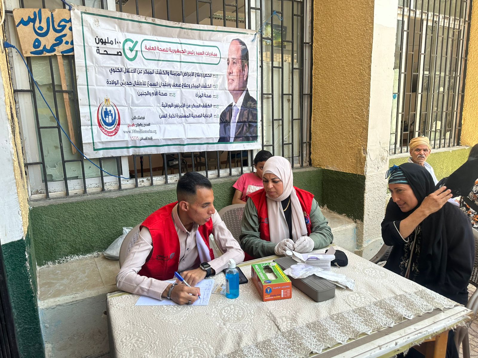 محافظ الإسماعيلية يتابع جهود فرع المجلس القومي للمرأة