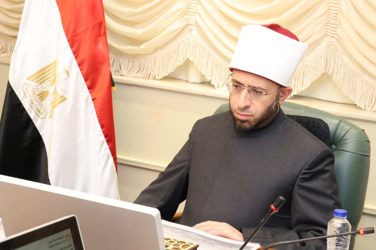 الازهري يستقبل رئيسي صندوق التنمية الحضرية وهيئة الأوقاف لبحث الملفات المشتركة