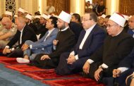 وزيرا الأوقاف والرياضة ومحافظ القاهرة ونقيب الأشراف يؤدون صلاة الجمعة بمسجد العلي العظيم