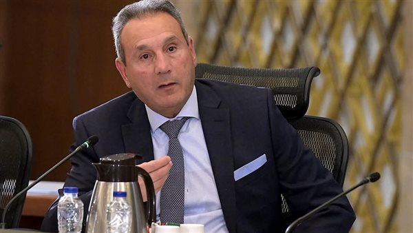 بعد قرار المركزي بخفض الفائدة.. البنك الأهلي المصري يعيد تسعير الشهادات البلاتينية والدولارية