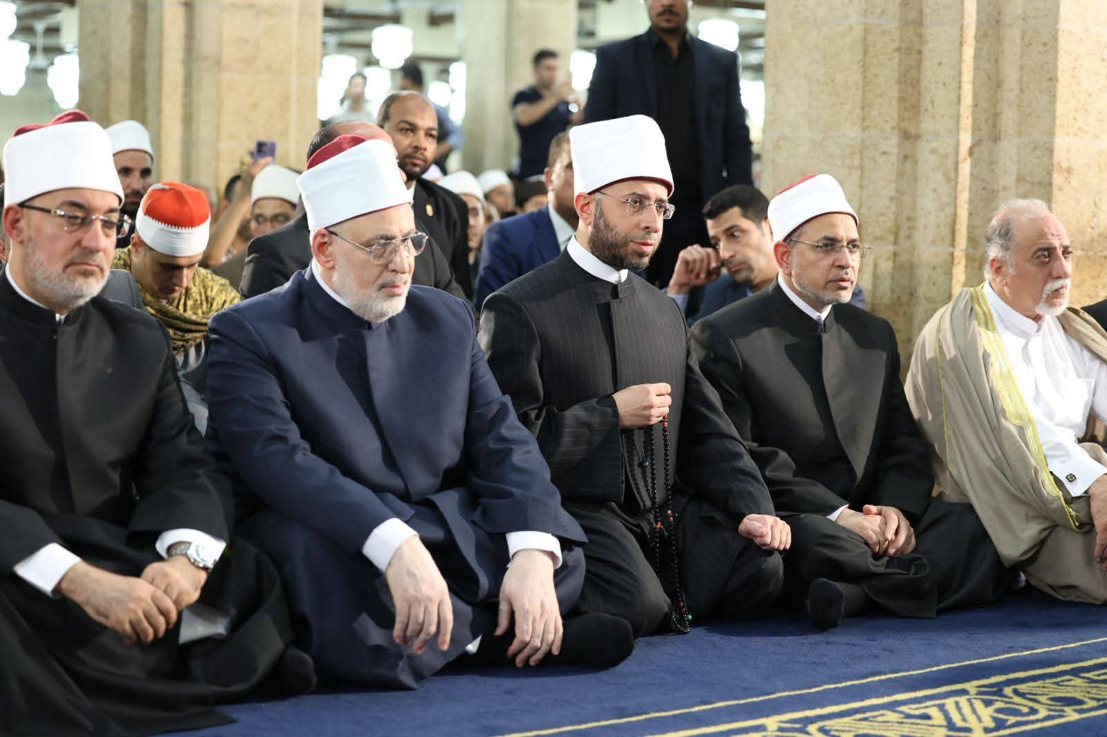 الأزهر الشريف يحتفي بذكرى المولد النبوي بحضور قيادات دينية وسياسية