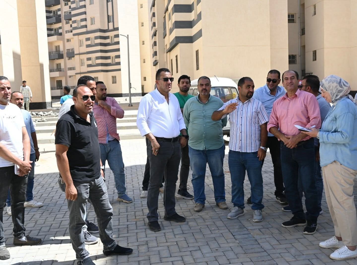 الإسكان: ٩٠٪ نسبة تنفيذ ٦٩٩٤ وحدة سكنية بالعاشر من رمضان