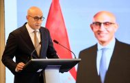 عبد اللطيف : خفض كثافة الفصول وزيادة معدلات الحضور لضمان بيئة تعليمية أفضل لكل طفل