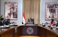 مدبولى يلتقي مسئولي شركة 