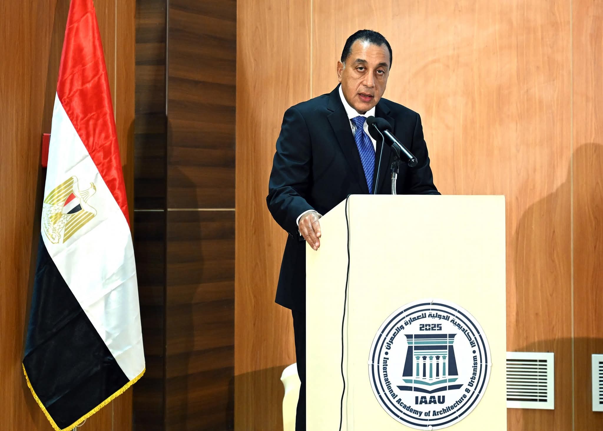 مدبولى يشارك في فعاليات إطلاق وتدشين الأكاديمية الدولية للعمارة والعمران