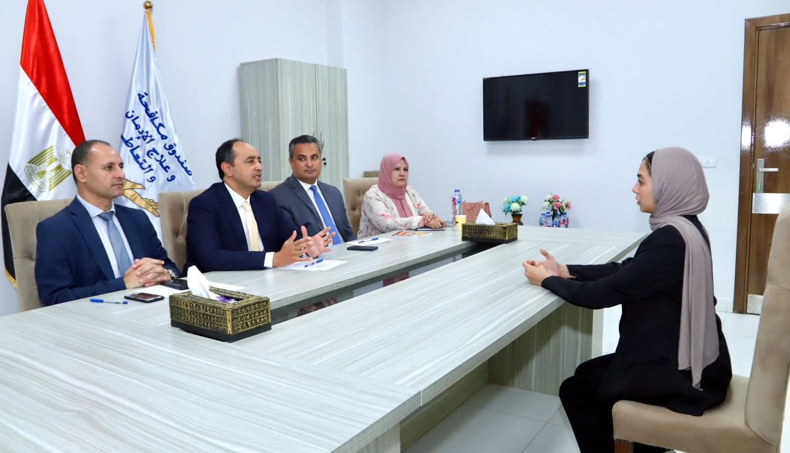 صندوق مكافحة الإدمان وجامعة القاهرة يجريان الاختبارات للمتقدمين لدبلوم خفض الطلب على المخدرات