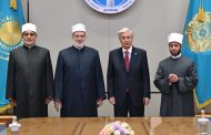 رئيس جمهورية كازاخستان يستقبل وزير الأوقاف ووكيل الأزهر ومفتي الديار المصرية