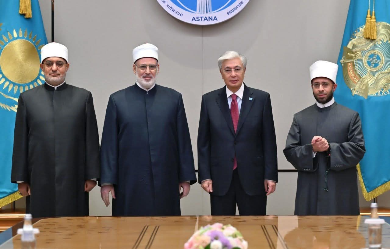 رئيس جمهورية كازاخستان يستقبل وزير الأوقاف ووكيل الأزهر ومفتي الديار المصرية