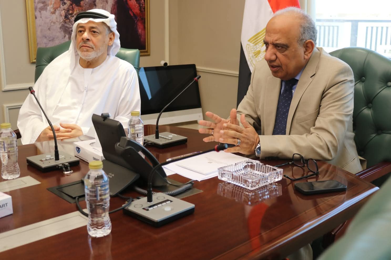 عصمت يبحث مع شركة 