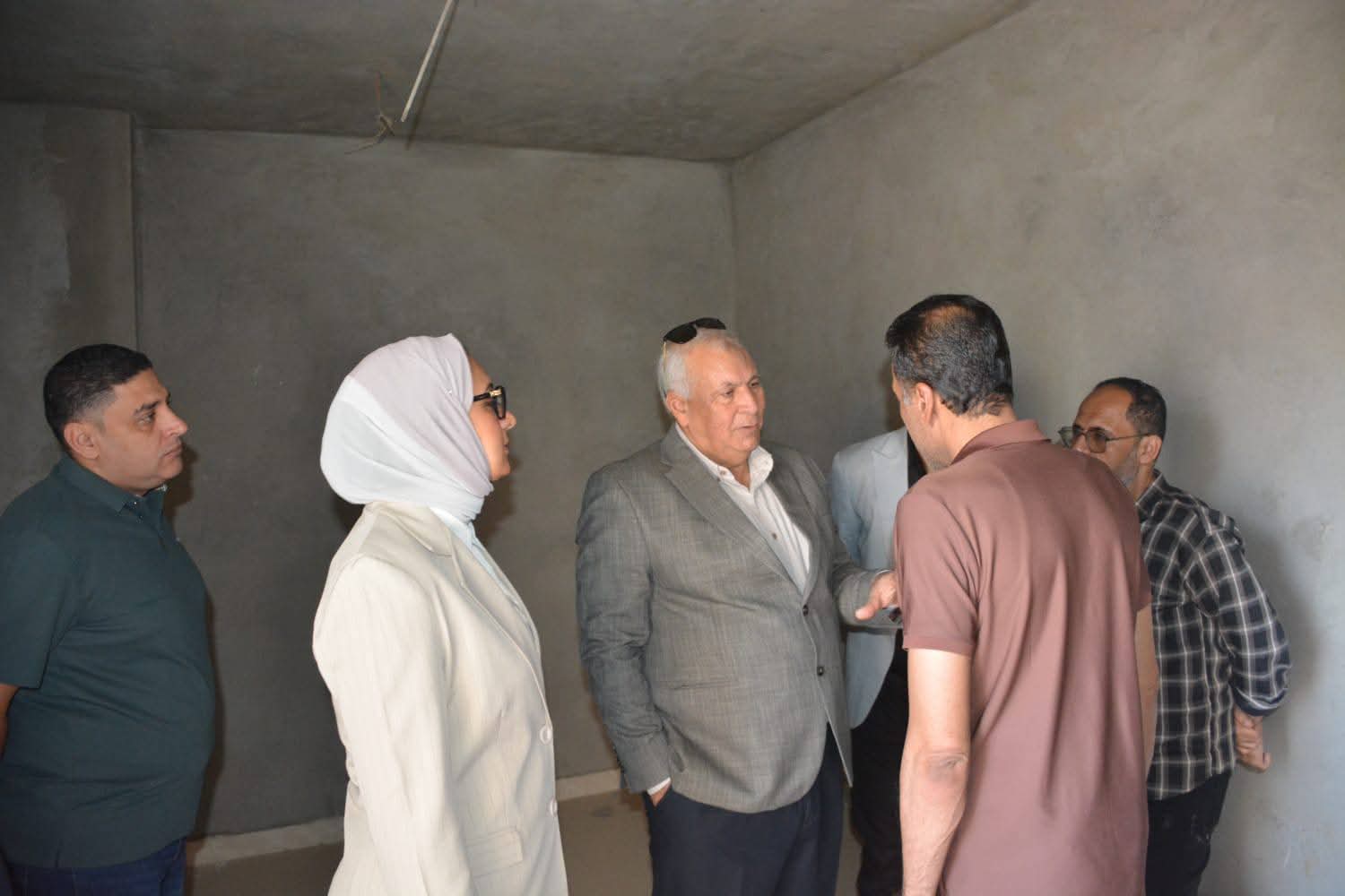 الزملوط يوجّه بتخصيص وتجهيز أحد الأبراج السكنية كمقر إقامة للطالبات المغتربات