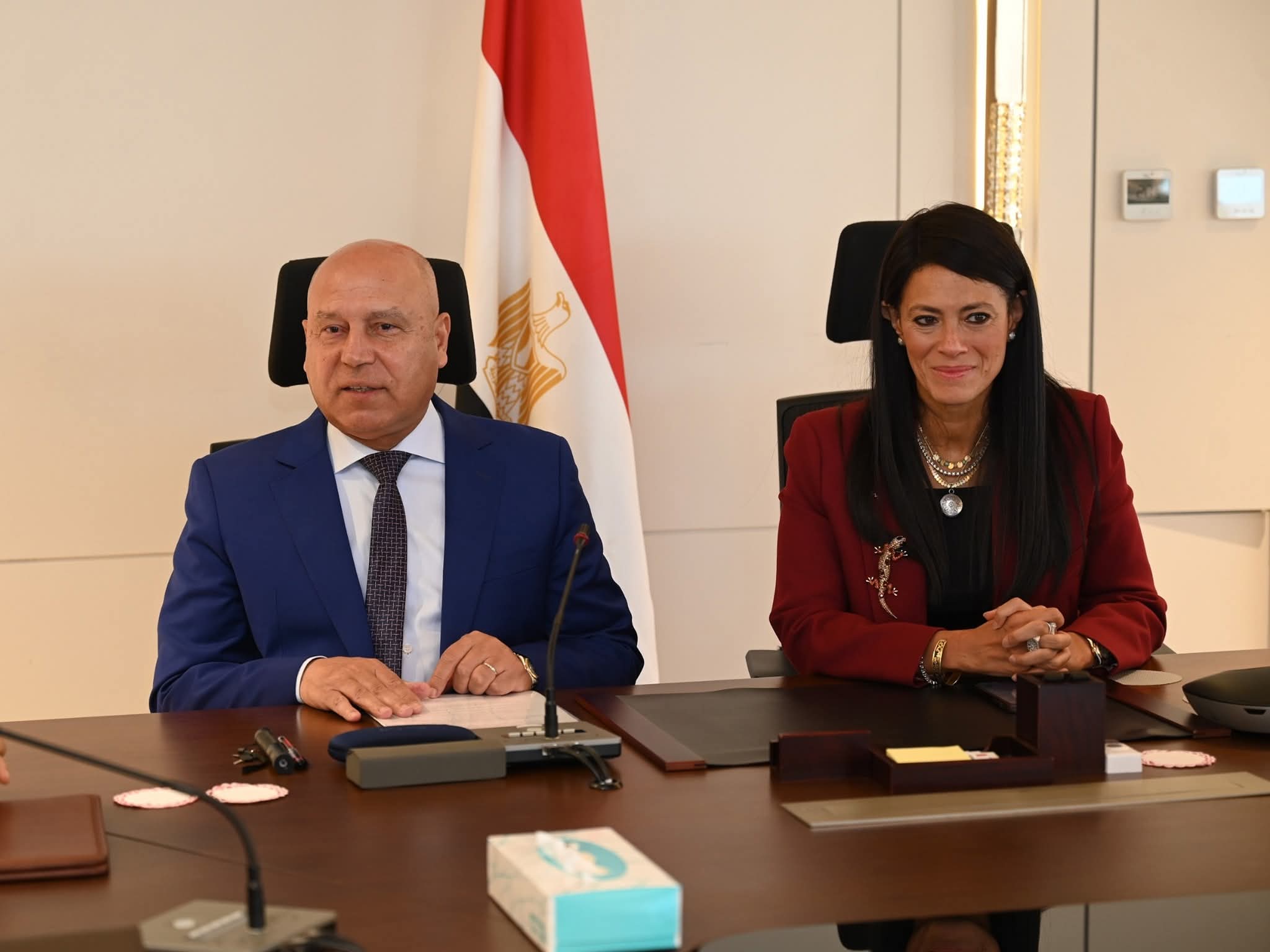 النقل يشهد توقيع مذكرةبين التخطيط كوريا الجنوبية لتطوير تكنولوجيا صيانة السيارات الخضراء في 4 مراكز