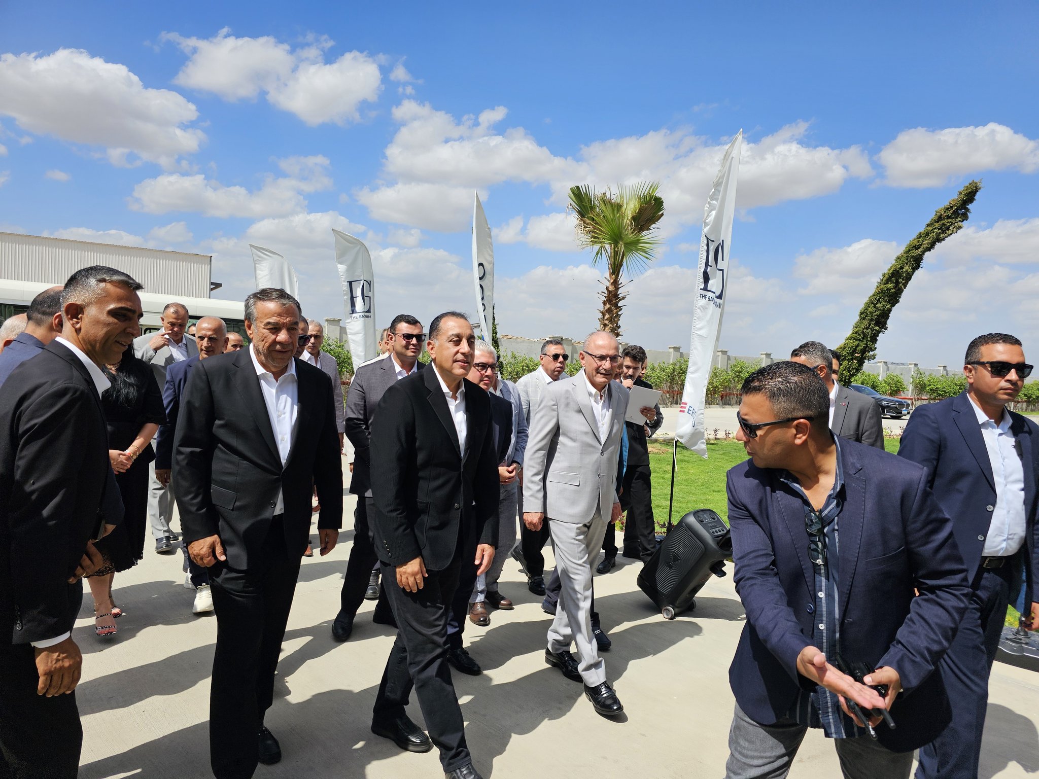 رئيس الوزراء يفتتح مصنع «بلو جينز» التابع لشركة «إرأوغلو غلوبال» التركية بالقنطرة غرب