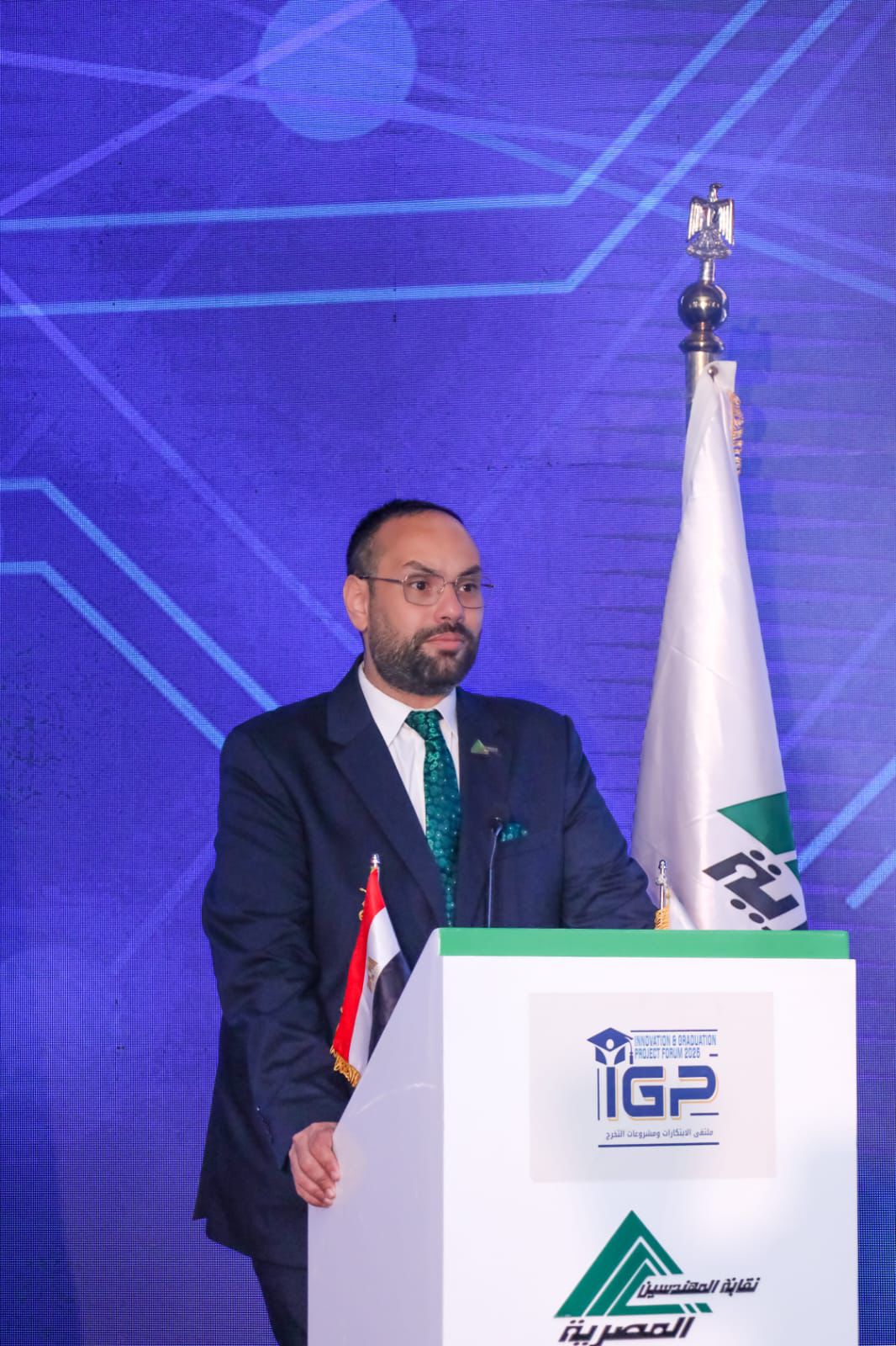 مهندس محمد الواضح  تنافس ٢٠ كلية هندسة في ملتقي الابتكارات ومشروعات التخرج بنسخته الثانية
