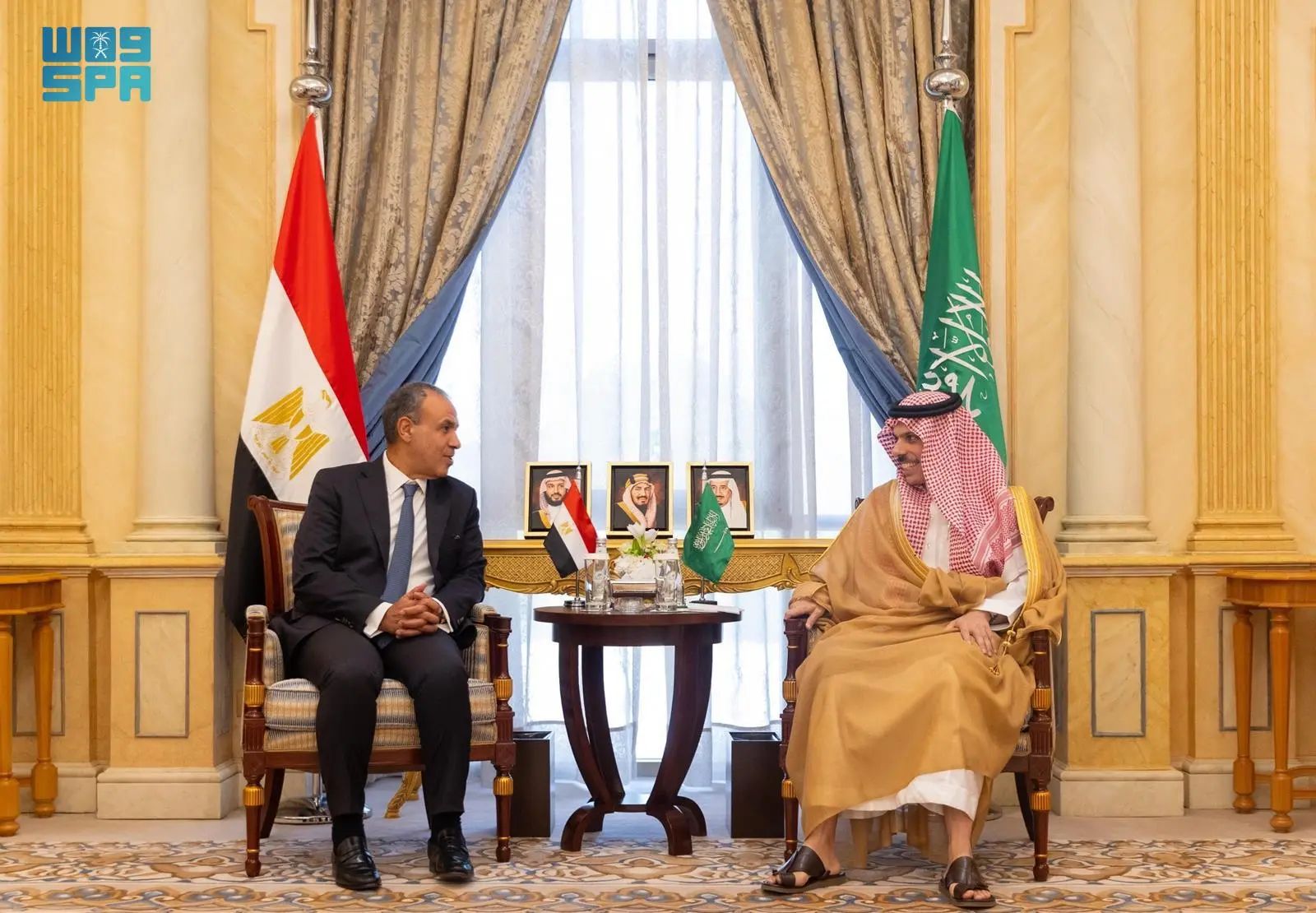 وزير الخارجية السعودي يستقبل نظيره المصري بالرياض لبحث التطورات الإقليمية الراهنة