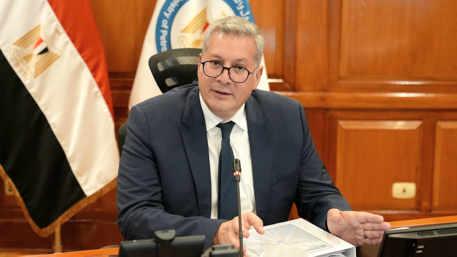 جهاز تنظيم سوق الغاز يناقش موضوعات استراتيجية لدعم التنافسية والصناعة