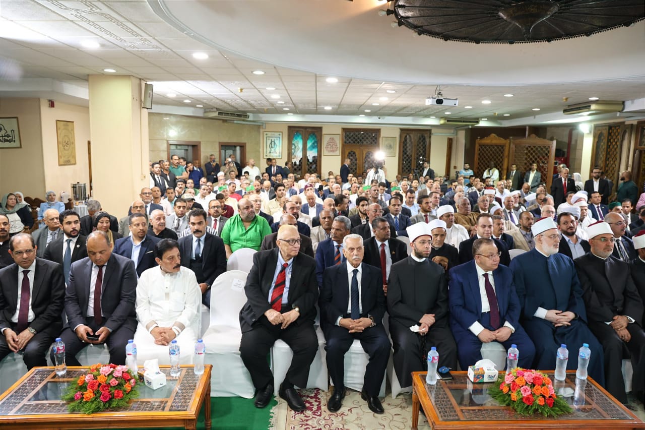 وزير الأوقاف يشهد احتفال نقابة السادة الأشراف بالمولد النبوي الشريف