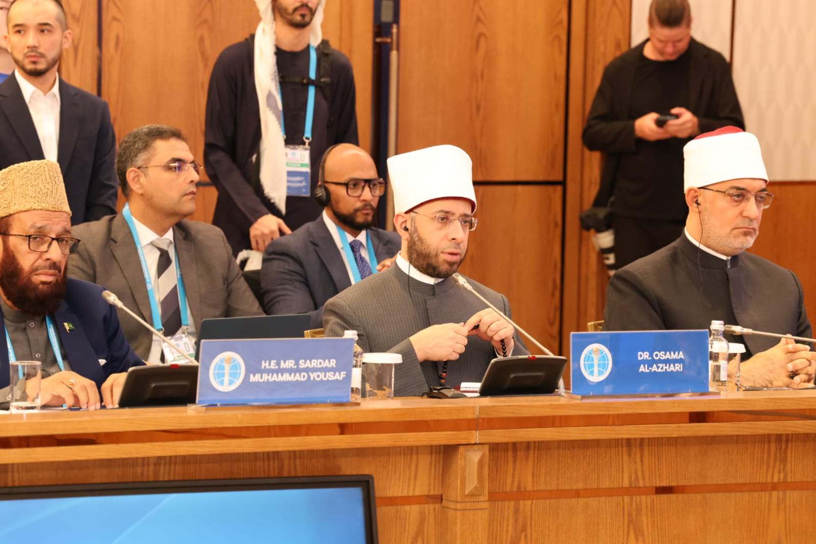 وزير الأوقاف يشارك في فعاليات القمة الدولية الثامنة لزعماء الأديان بالعاصمة أستانا برعاية رئيس كازاخستان