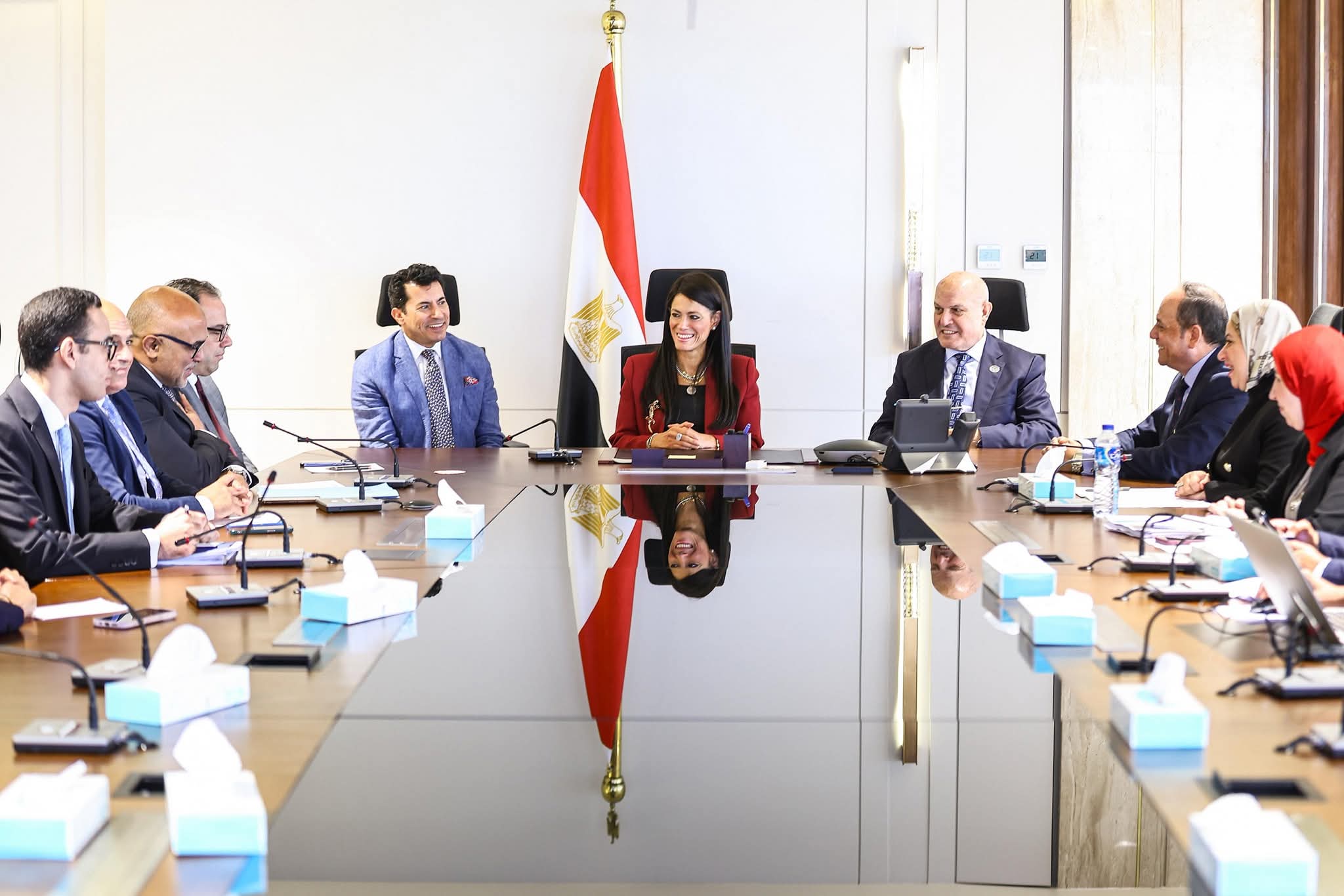 صبحى يلتقي وزيرة التخطيط ورئيس هيئة النيابة الإدارية لبحث توسيع نطاق تجربة التصويت الإلكتروني بالانتخابات