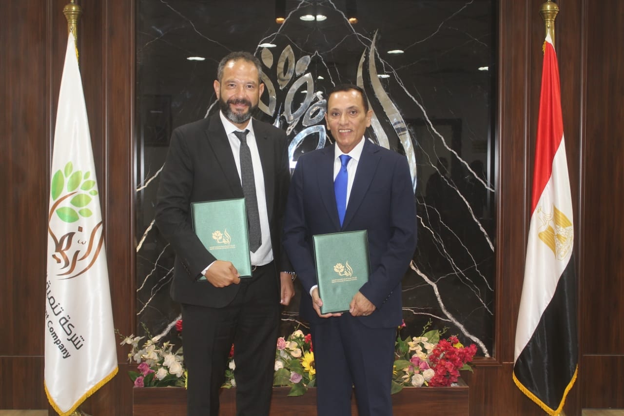 الريف المصري الجديد توقع عقد تخصيص 10,844 فدانًا مع شركة جرين لاب للاستصلاح الزراعى