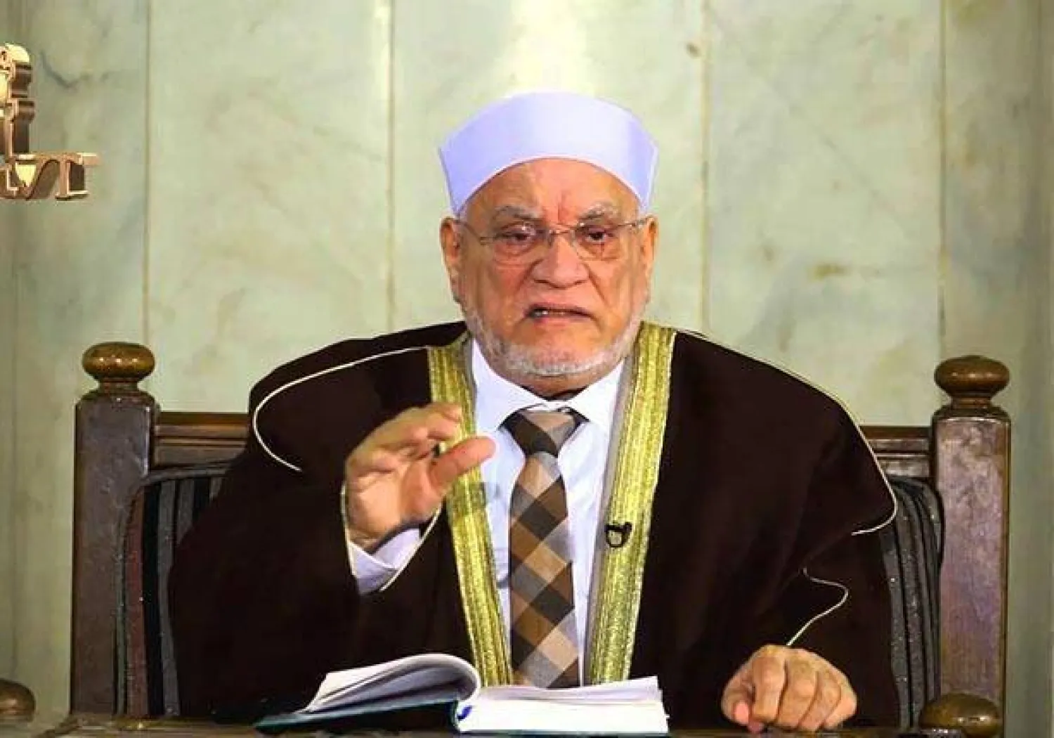 الرئيس السيسى ينعى العالِم الجليل والداعية الكبير الأستاذ الدكتور أحمد عمر هاشم