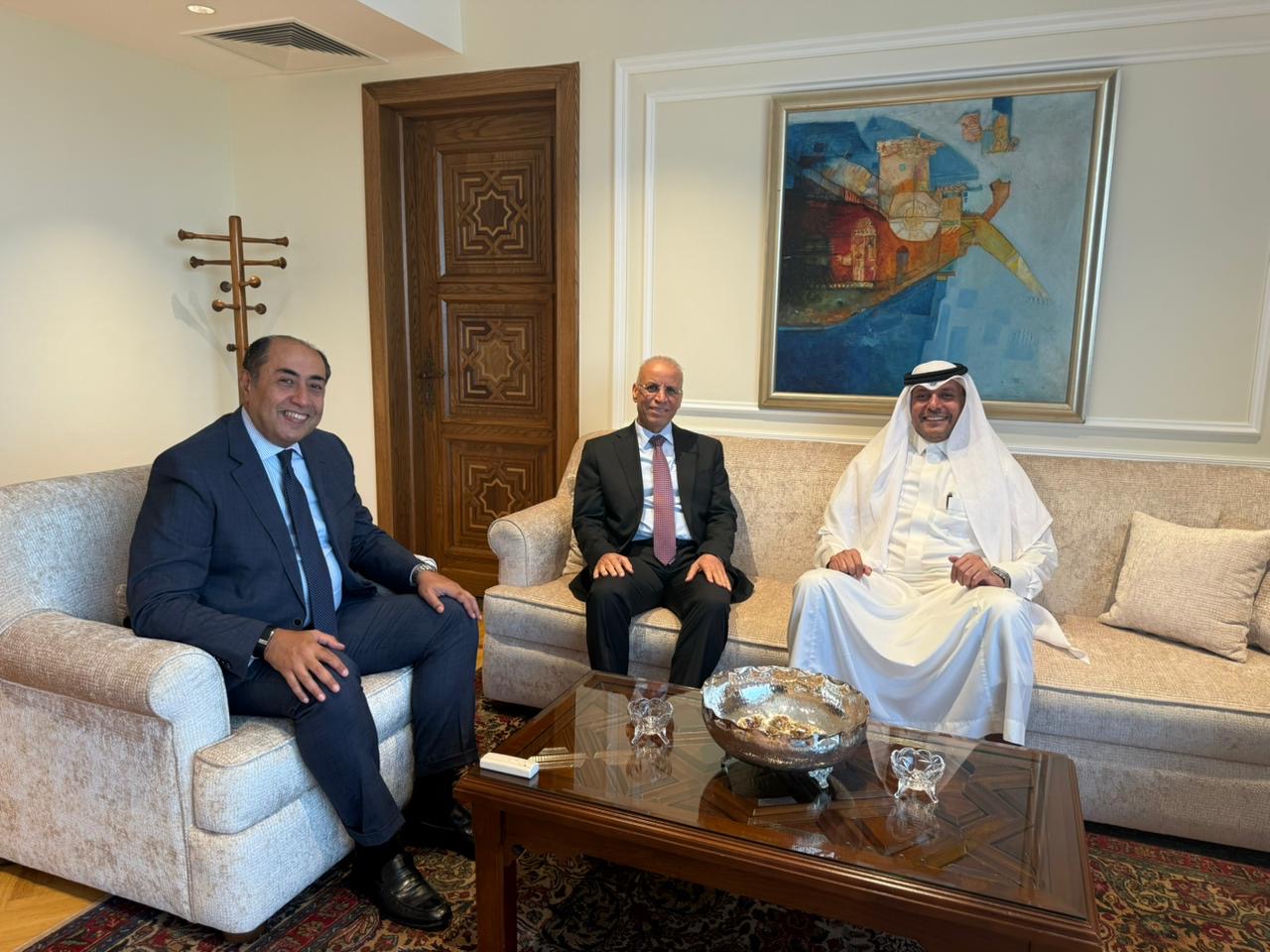 سفير العراق يبحث مع مسؤولي الجامعة العربية التحضيرات لعقد القمة العربية الروسية