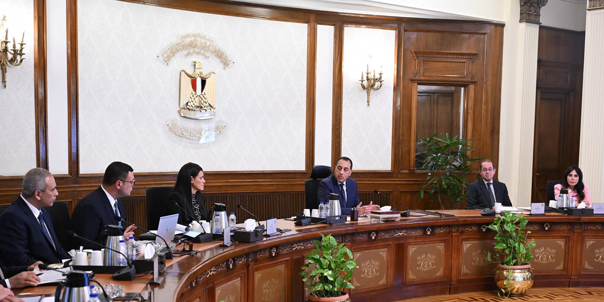 مدبولى يُتابع المشروعات بالتعاون بين الإسكان والهيئة الهندسية للقوات المسلحة