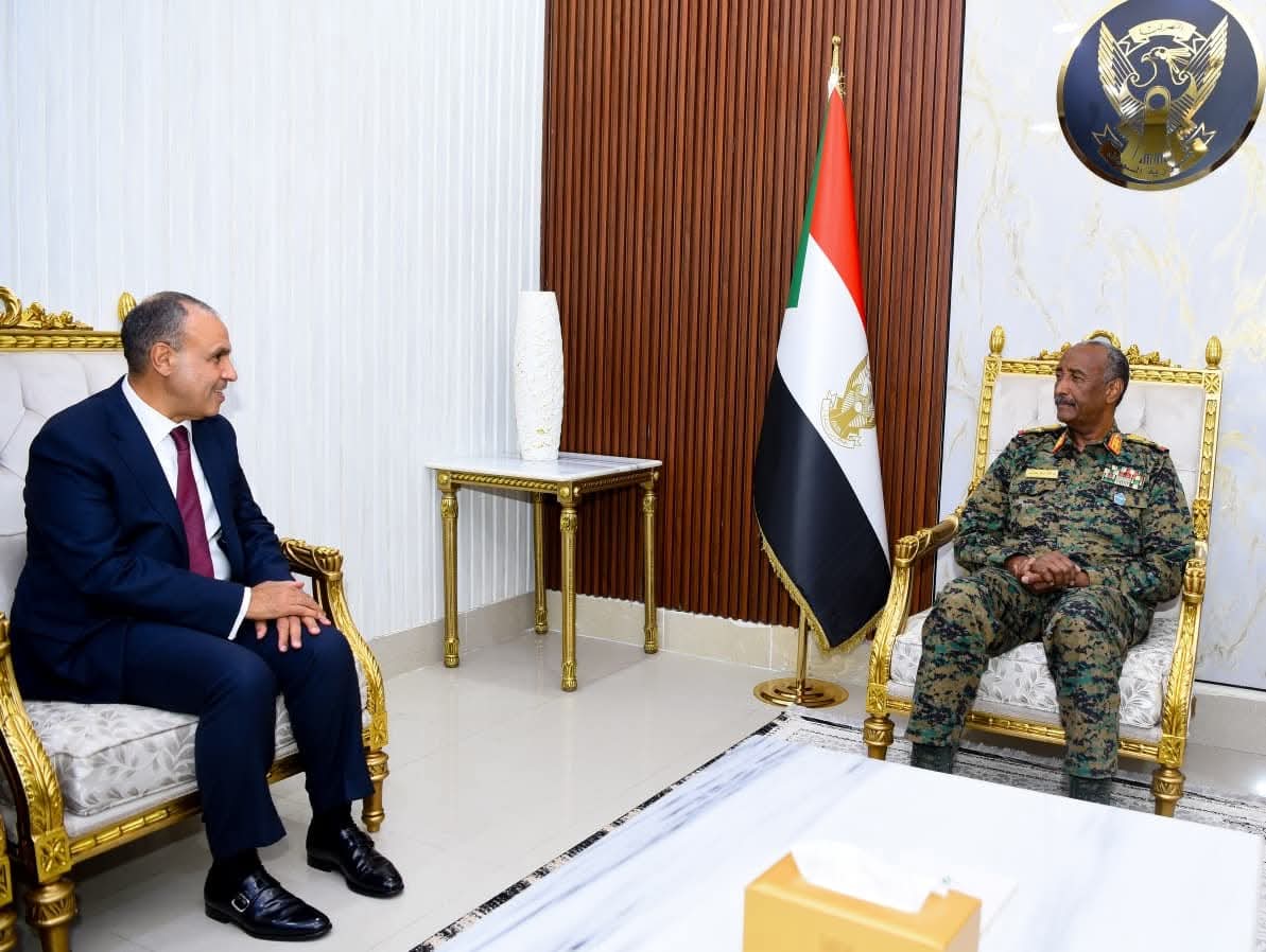وزير الخارجية يلتقي رئيس مجلس السيادة السوداني الانتقالي