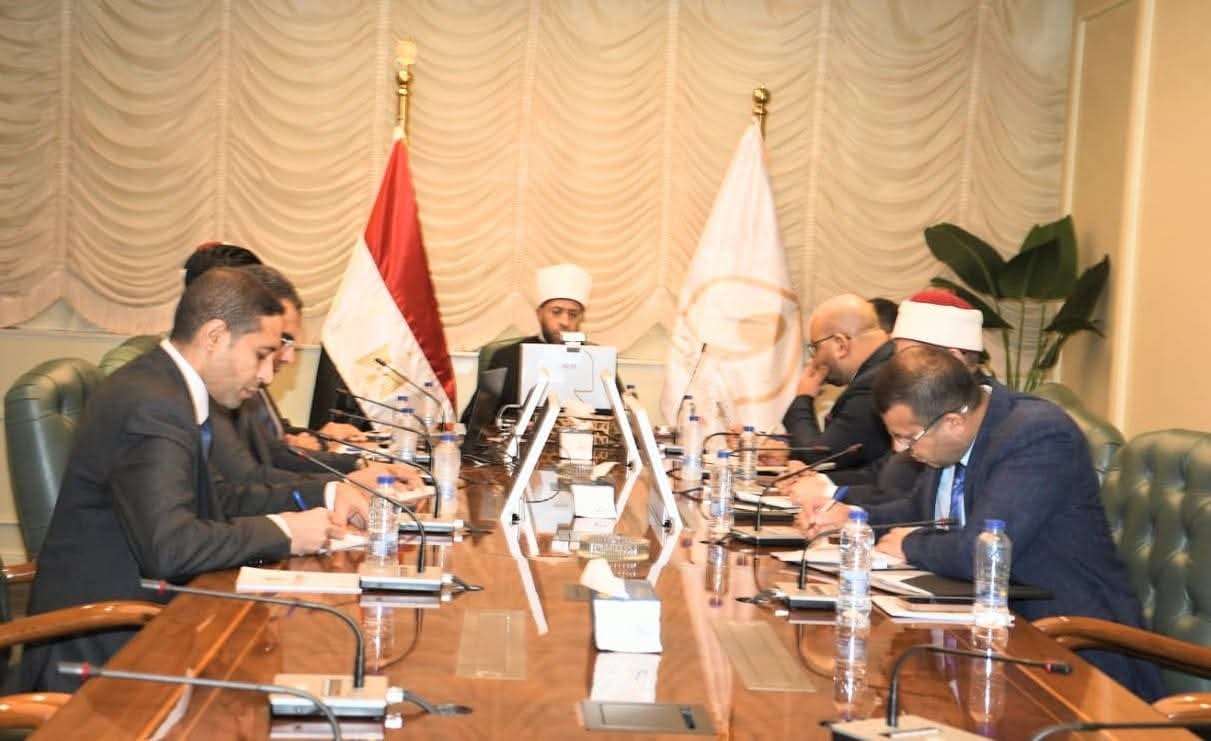 وزير الأوقاف يتابع الانضباط الدعوي والإداري