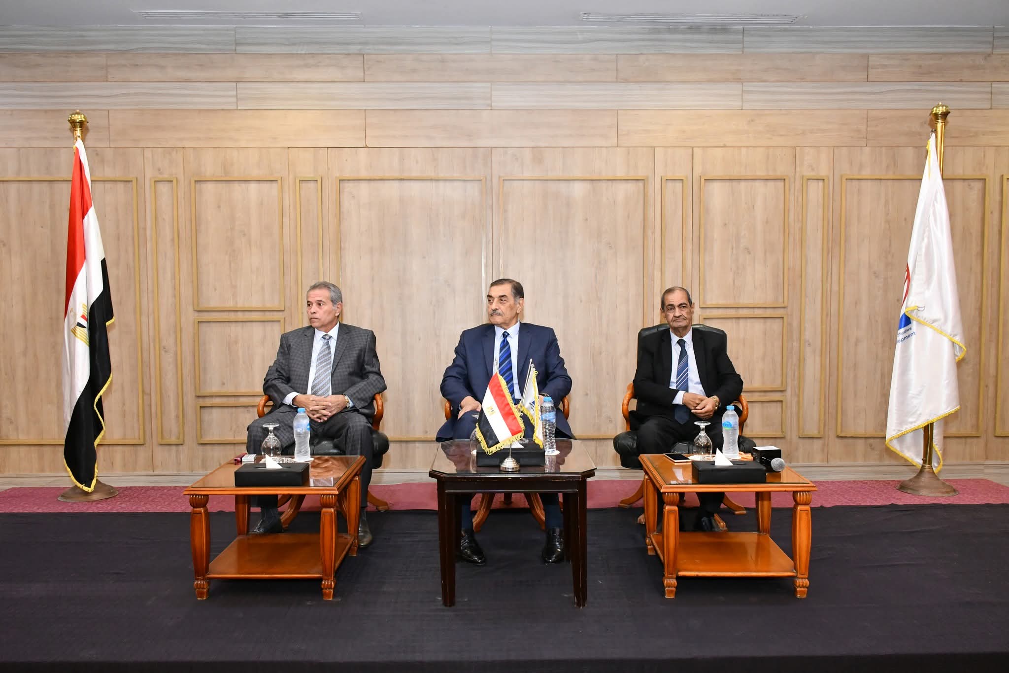 المنتدى المصري لتنمية القيم الوطنية يحتفل بذكرى انتصارات أكتوبر تحت شعار «إرادة شعب وكرامة أمة»