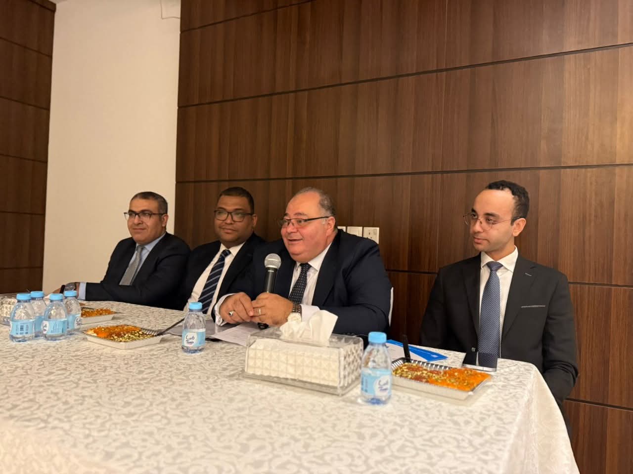 قنصل مصر بالرياض يلتقي برموز وأعضاء الجالية في المنطقة الشرقية بالسعودية