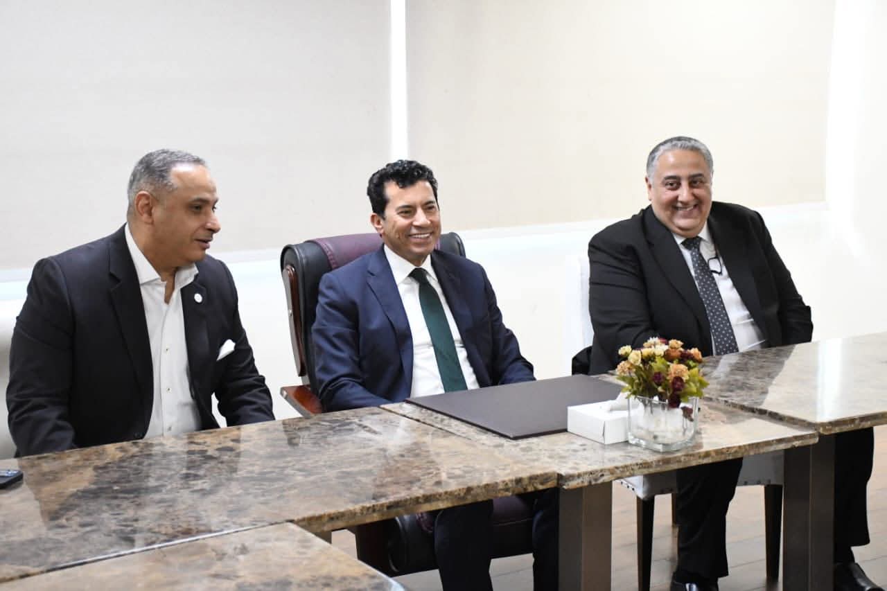 صبحي يلتقي لاعبى منتخب مصر الأول للتايكوندو قبل السفر إلى الصين للمشاركة فى بطولة العالم للكبار 2025