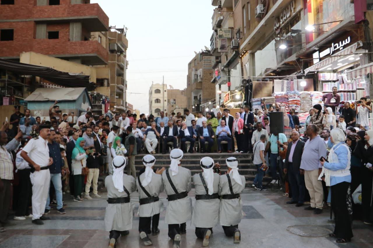 الفنون الشعبية تزين أسوان في عروض مهرجان تعامد الشمس