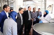 جامعة الفيوم: تفقد الوحدة النموذجية للألبان ومعمل زراعة الأنسجة النباتية بكلية الزراعة