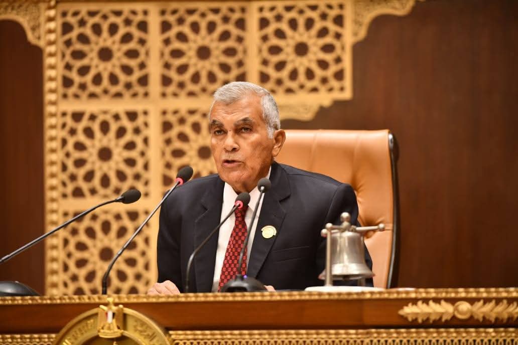 رئيس مجلس الشيوخ: مهمتَكمْ ليستْ يسيرةً، بل هي عظيمةٌ، وتحتاجُ عزمًا من أولي العزمِ