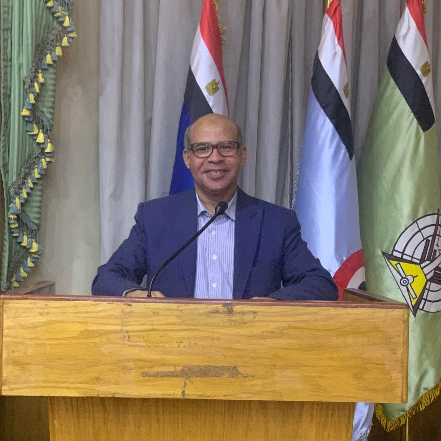 فتحى الدويدى يكتب .. حين يغيب الكرسي.. تحضر المبادئ!!