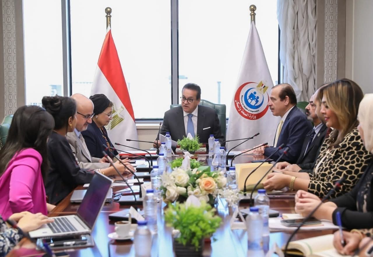وزير الصحة يستقبل ممثلي منظمة الصحة العالمية لبحث تعزيز أنظمة اليقظة الدوائية