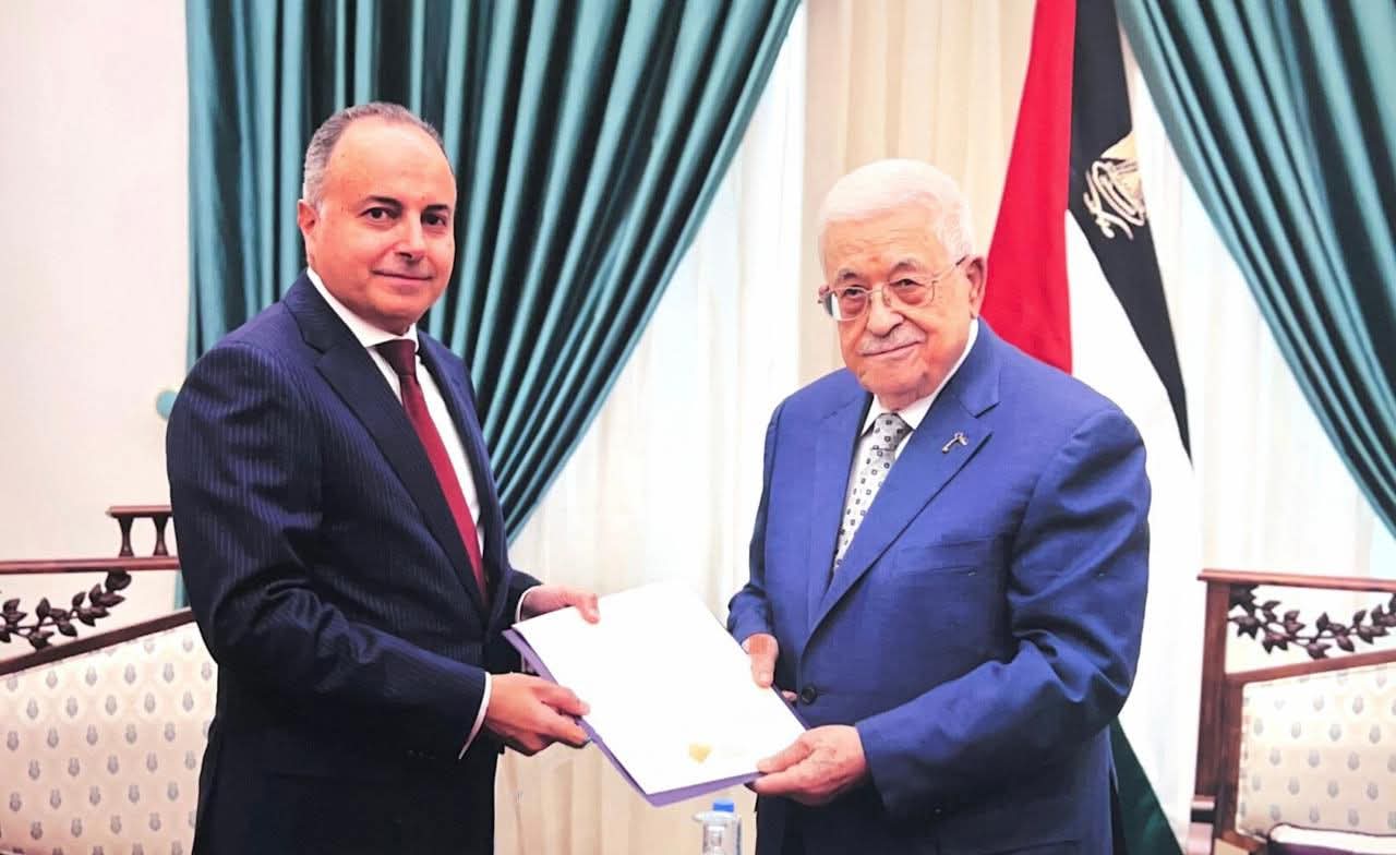 سفير مصر في رام الله يلتقي رئيس دولة فلسطين