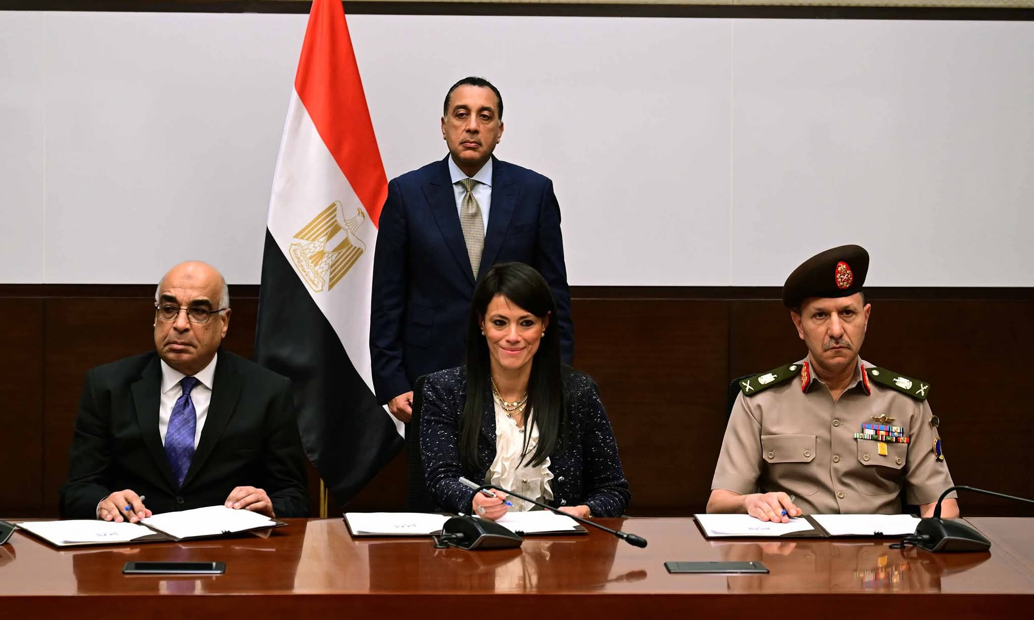 رئيس الوزراء يشهد توقيع بروتوكول تعاون ثلاثي بشأن تجهيزات البنية الفنية بمدينة العدالة الذكية