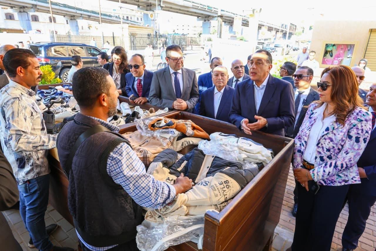 العتبة تعود للحياة .. رئيس الوزراء يفتتح المرحلة الأولي لسوق العتبة التاريخي