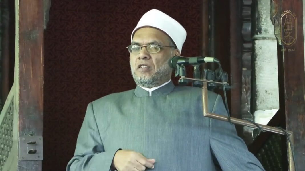 خطيب الأزهر: جميعًا جند هذا الوطن نحميه ونفديه بأرواحنا لأن المؤمن القوي خير إلى الله من المؤمن الضعيف